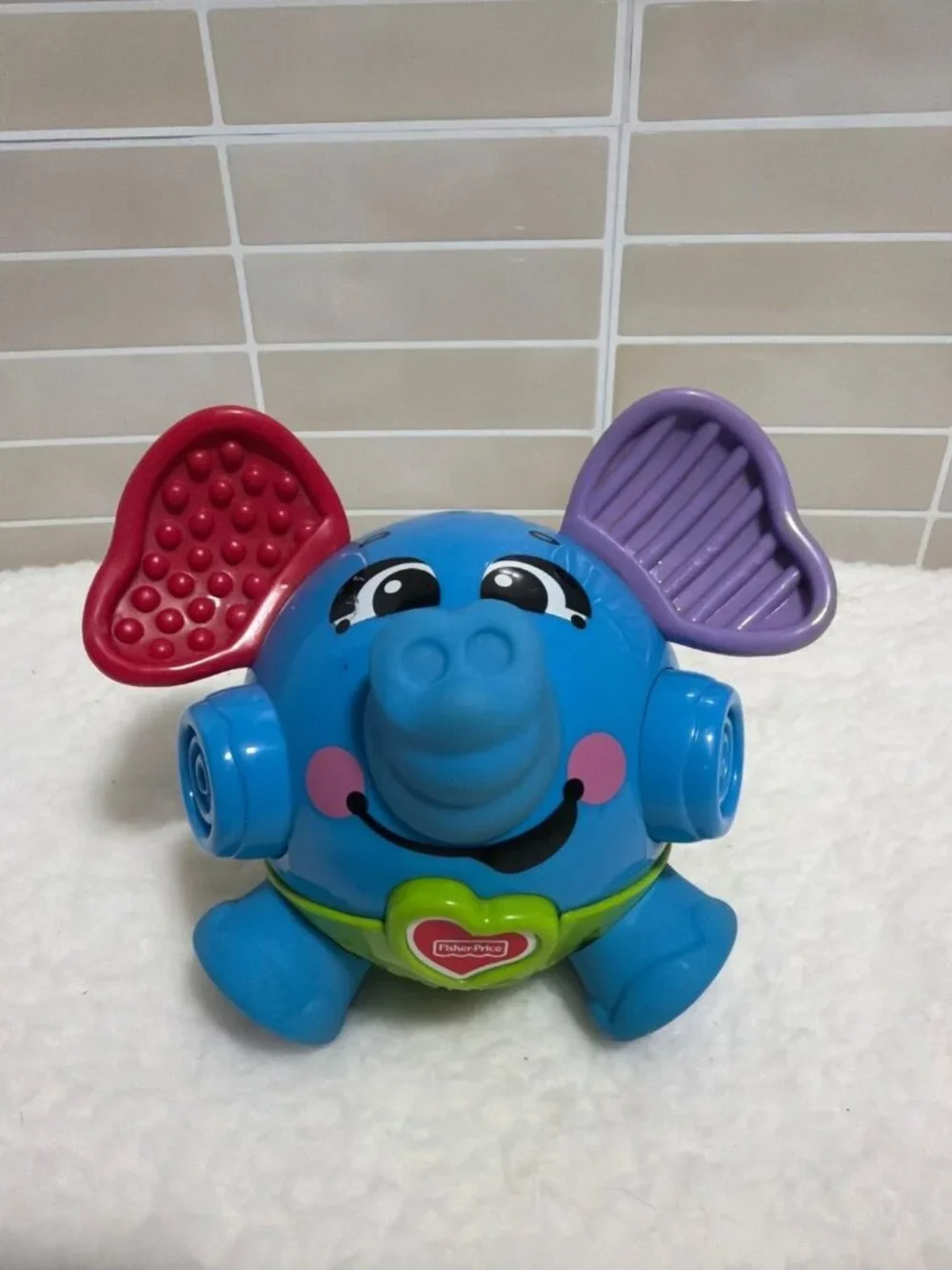 Vintage Fisher‑Price Brilliant Basics Bounce & Giggle Elephant Toy (2004)